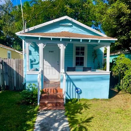 Key West Style Historic Home In Coconut Grove Florida, The Blue House Miami Buitenkant foto